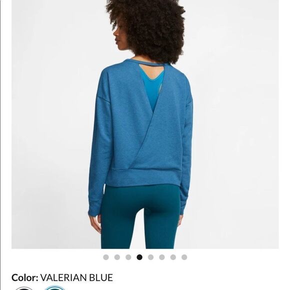 Nike yoga with open back. Size medium. NWT - Picture 3 of 8